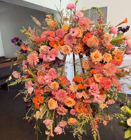 Floral Arrangements — image 3