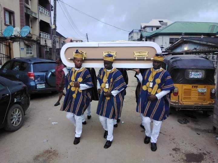 D.A.C Funerals portfolio image 32